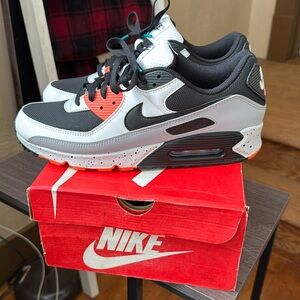 Nike Air Max 90
